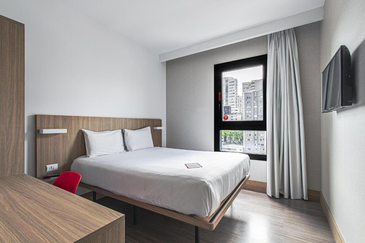 Hotel Moov