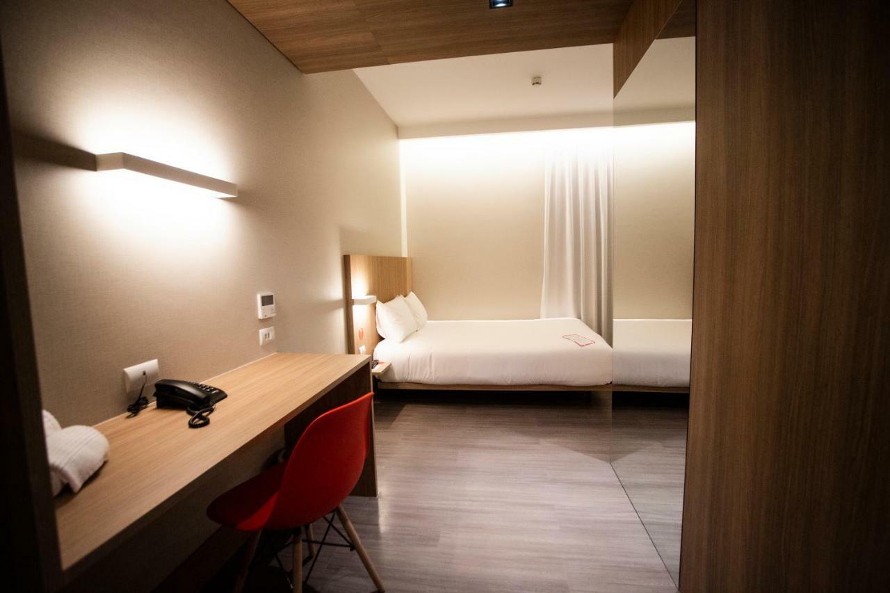 Hotel Moov